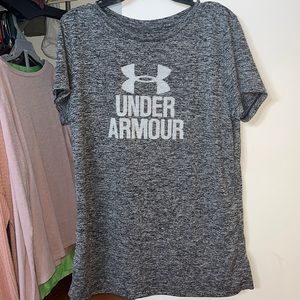 Under Armour tee!
